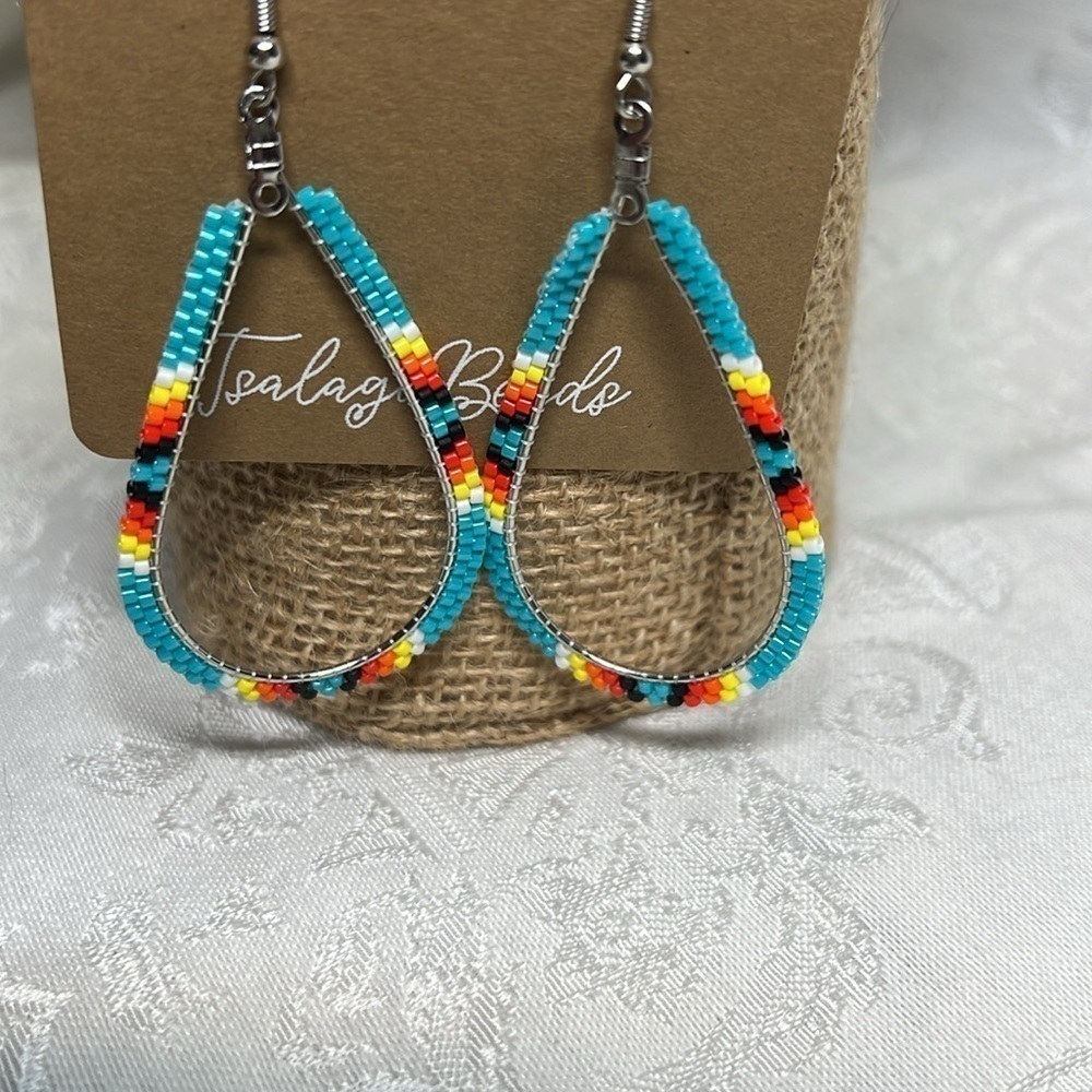 NEW Southwestern Inspired Boho Beaded Earrings - Picture 4 of 6